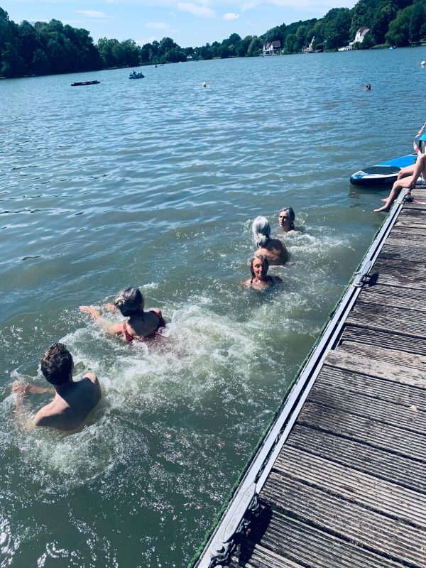 Le big jump pour réclamer des eaux propres pour notre bien être, notre santé et…